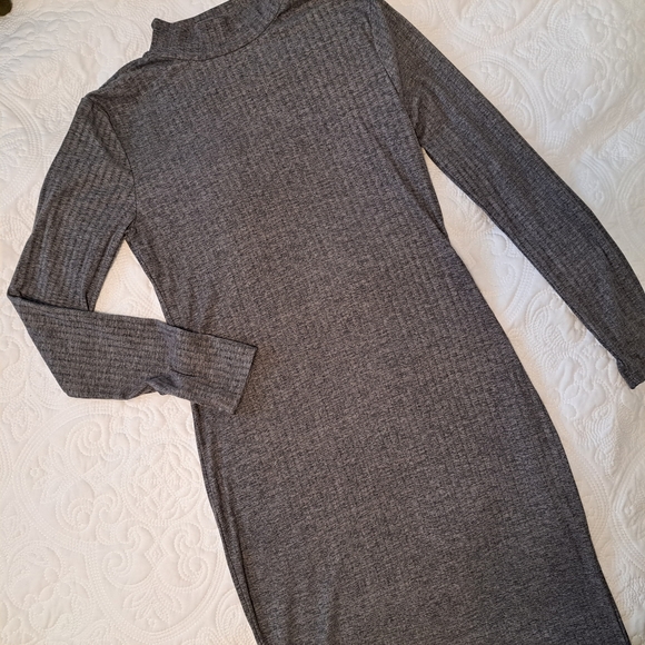 Grey fitted jersey dress - Picture 2 of 4